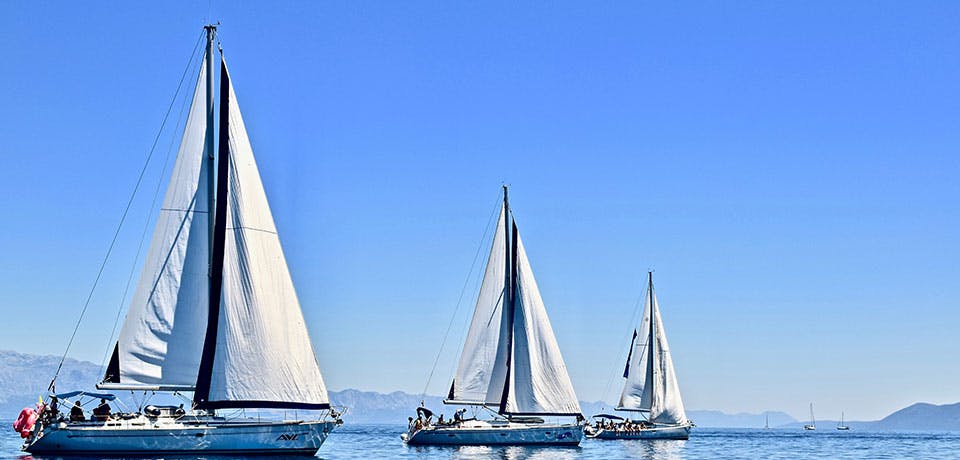 group of yachts in doldrums